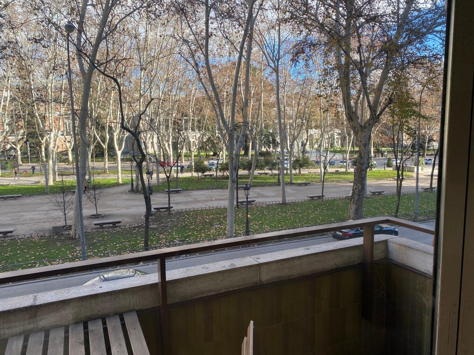 شقة Lujoso Apto Paseo Del Prado مدريد المظهر الخارجي الصورة